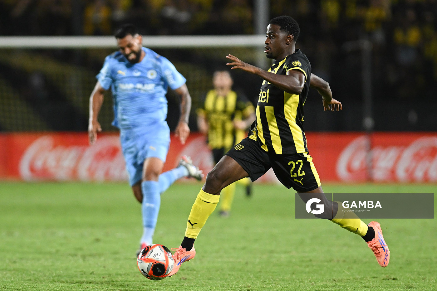 Luis Angulo, de Peñarol, Liga AUF Uruguaya 2026 «Juan Carlos De Lima». Estadio Campeón del Siglo.