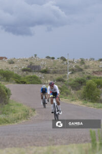 Anderson Maldonado (Elite), de Club Náutico Boca de Cufré; 54ª edición de Rutas de América. Salto del Penitente.