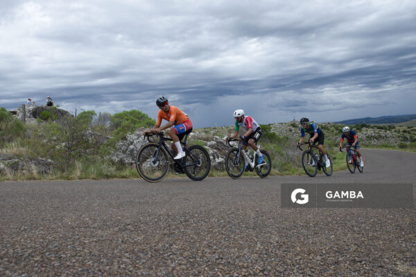 Pablo Bonilla (Sub 23), de Club Náutico Boca de Cufré; 54ª edición de Rutas de América. Salto del Penitente.
