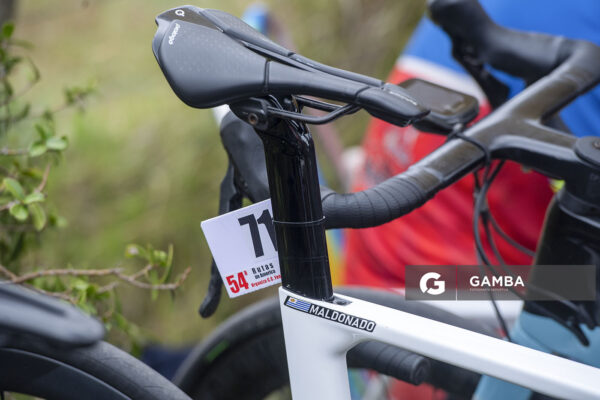 Sillín de la bicicleta de Anderson Maldonado. 54ª edición de Rutas de América. Salto del Penitente.
