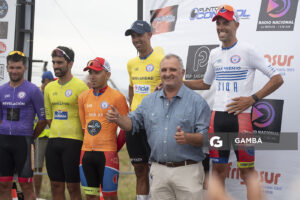 Daniel Ximénez, intendente de Lavalleja. 54ª edición de Rutas de América. Salto del Penitente.