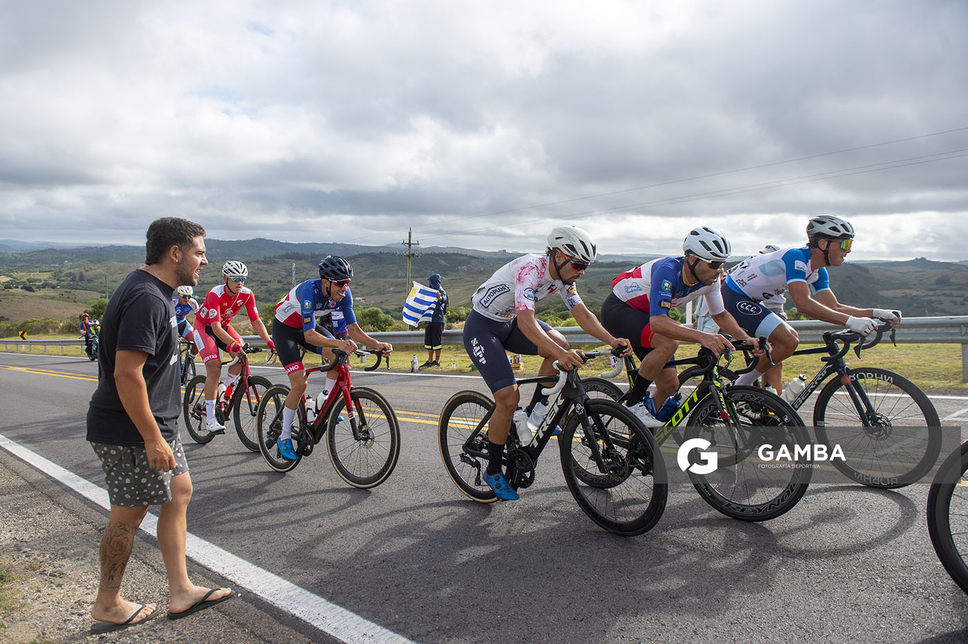 Mateo Neris (Elite), de Club Veteranos Matadero de Pando. 54ª edición de Rutas de América. Repecho Ramallo.