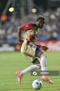 John Montaño, de Independiente Medellín, Copa Conmebol Libertadores. Estadio Parque Alfredo V. Viera.