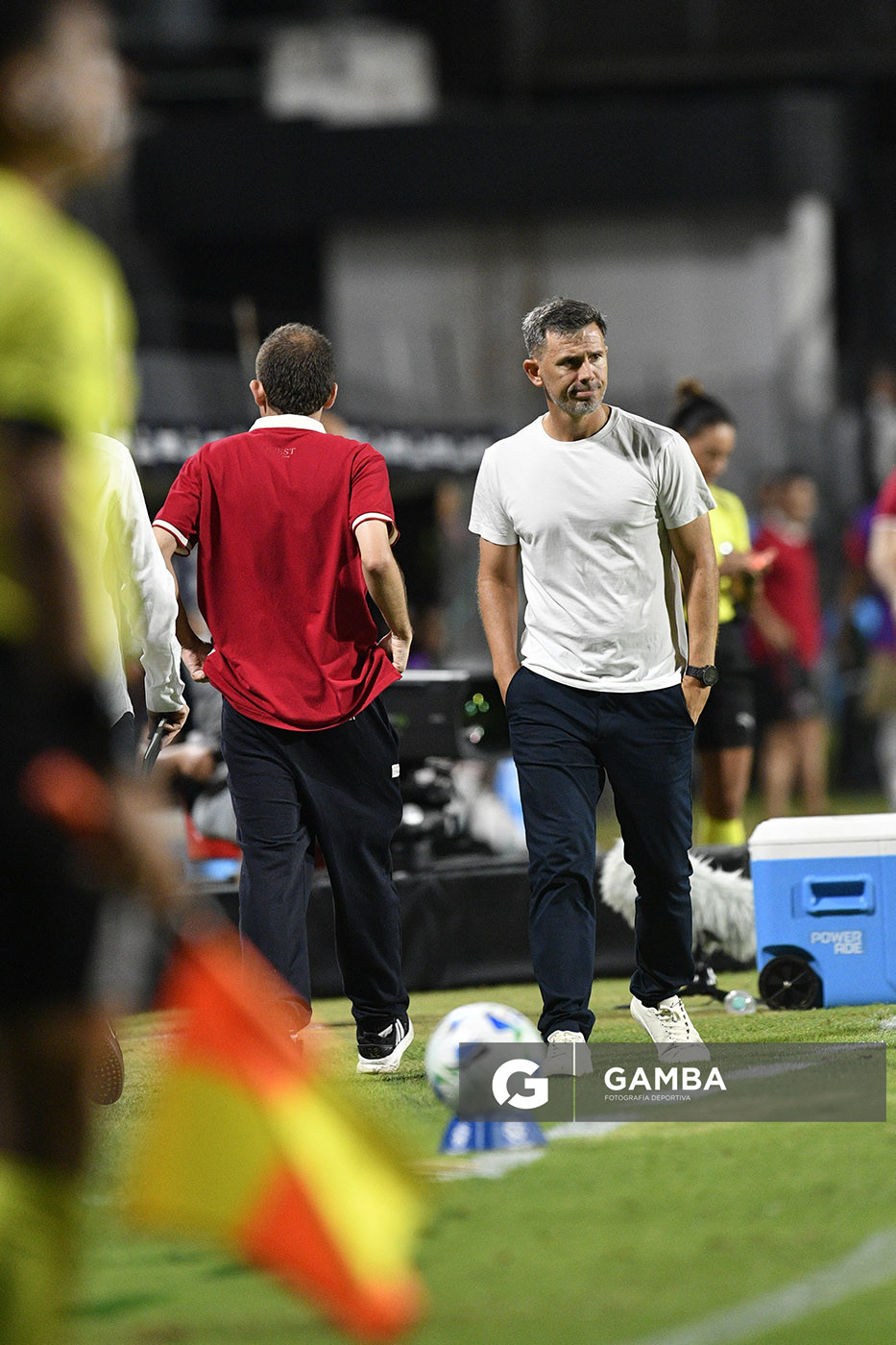 Camilo Speranza, director técnico de Liverpool, Copa Conmebol Libertadores. Estadio Parque Alfredo V. Viera.