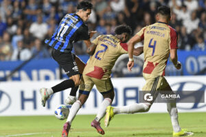Rúben Bentancourt, de Liverpool, Copa Conmebol Libertadores. Estadio Parque Alfredo V. Viera.