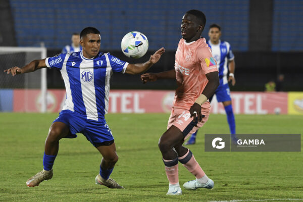 Ramiro Peralta, de Juventud, Copa Conmebol Libertadores. Estadio Centenario.