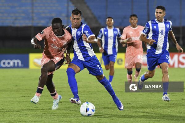Agustín Alaníz, de Juventud, Copa Conmebol Libertadores. Estadio Centenario.