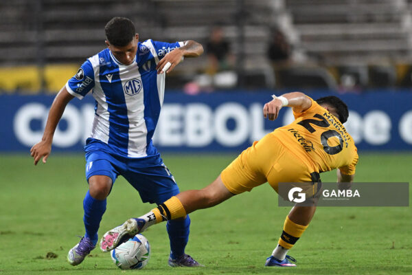 Pablo Lago, de Juventud, Copa Conmebol Libertadores. Estadio Parque Alfredo V. Viera.