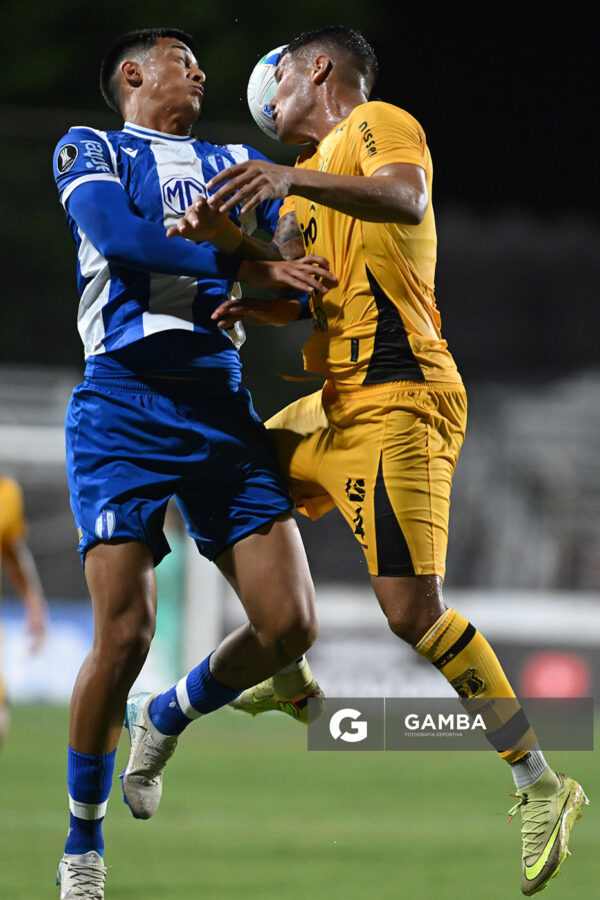 Fernando Mimbacas, de Juventud, Copa Conmebol Libertadores. Estadio Parque Alfredo V. Viera.