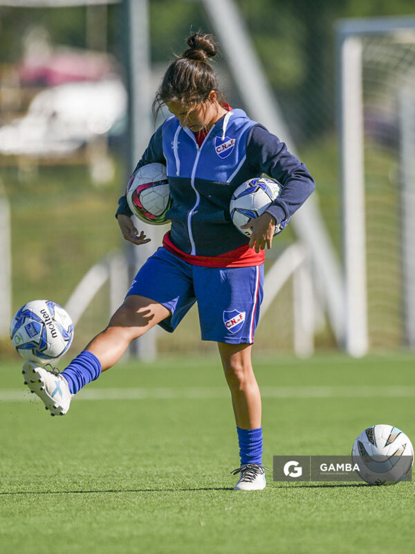 Nacional ante Colón por el Torneo Apertura del Campeonato Uruguayo de Primera División