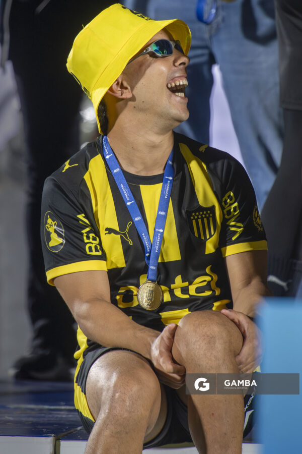 Peñarol Campeón. Supercopa Uruguaya 2026. Estadio Centenario.