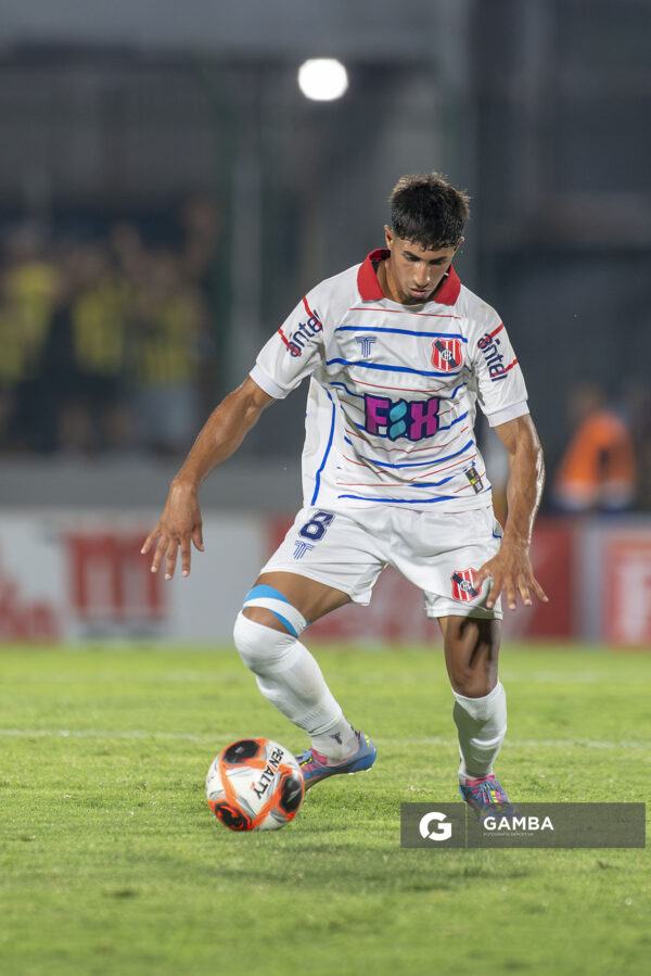 Fernando Camarda, de Central Español, Liga AUF Uruguaya 2026 «Juan Carlos De Lima». Estadio Domingo Burgueño.