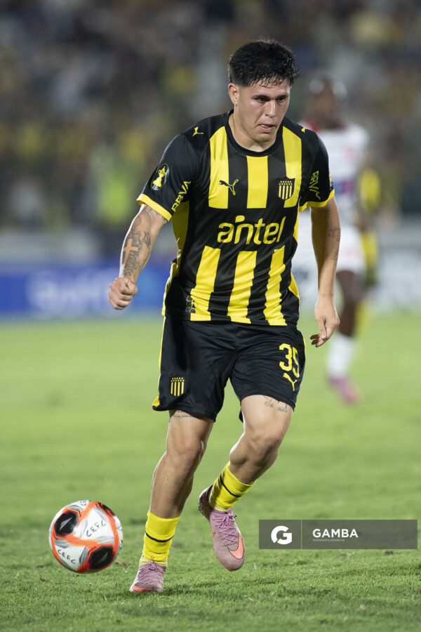 Luciano González, de Peñarol, Liga AUF Uruguaya 2026 «Juan Carlos De Lima». Estadio Domingo Burgueño.