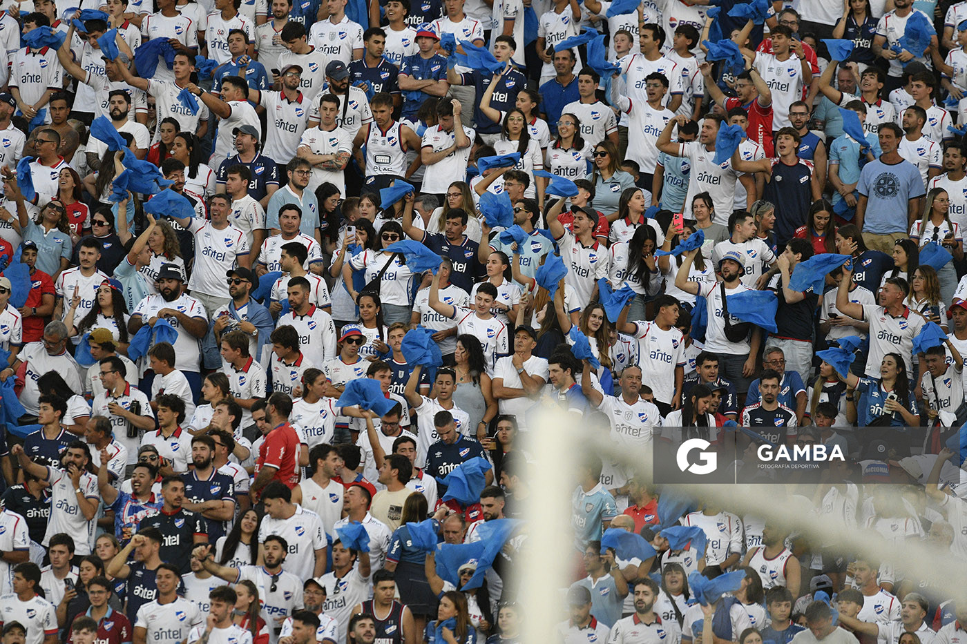 Hinchas de Nacional, Liga AUF Uruguaya 2026. Estadio Gran Parque Central.