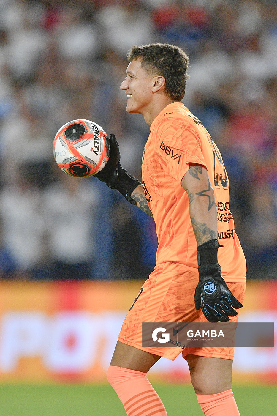 Washington Aguerre, golero de Peñarol, Liga AUF Uruguaya 2026. Estadio Gran Parque Central.