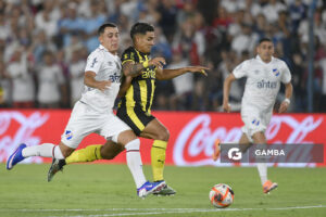 Matías Arezo, de Peñarol, Liga AUF Uruguaya 2026. Estadio Gran Parque Central.