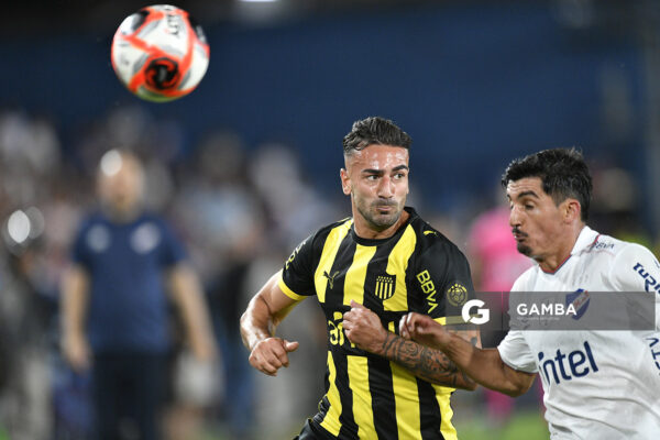 Facundo Batista, de Peñarol, Liga AUF Uruguaya 2026. Estadio Gran Parque Central.