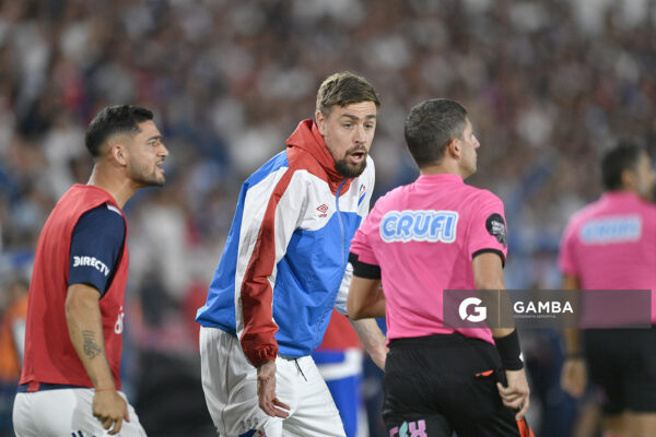 Sebastián Coates, de Nacional, Liga AUF Uruguaya 2026. Estadio Gran Parque Central.