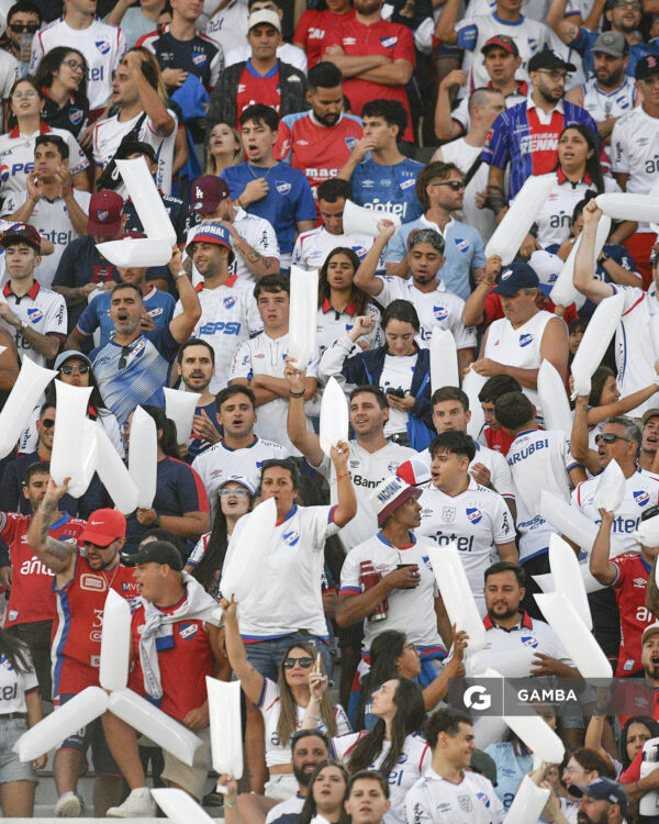 Hinchas de Nacional, Liga AUF Uruguaya 2026. Estadio Gran Parque Central.