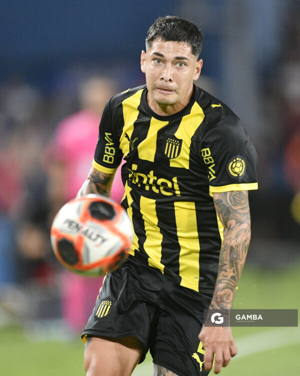 Franco Escobar, de Peñarol, Liga AUF Uruguaya 2026. Estadio Gran Parque Central.