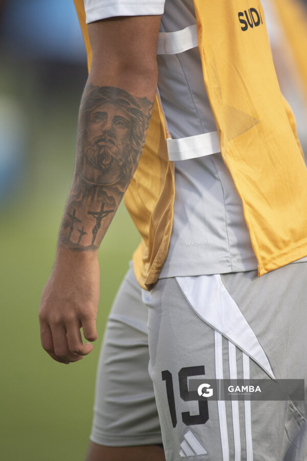 Diego Cheuquepal, de Racing, Copa Conmebol Sudamericana. Estadio Centenario.