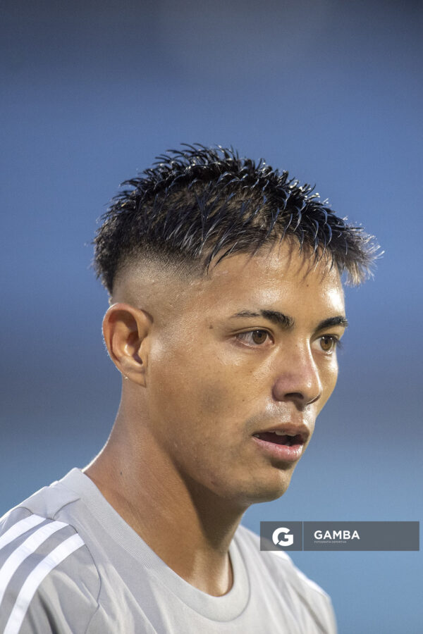 Alex Vázquez, de Racing, Copa Conmebol Sudamericana. Estadio Centenario.