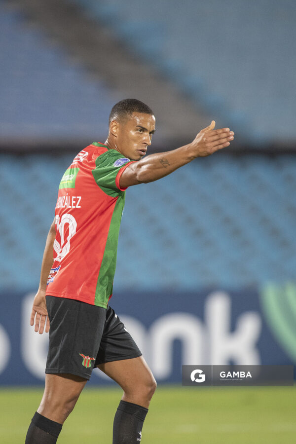 Martín González, de Boston River, Copa Conmebol Sudamericana. Estadio Centenario.