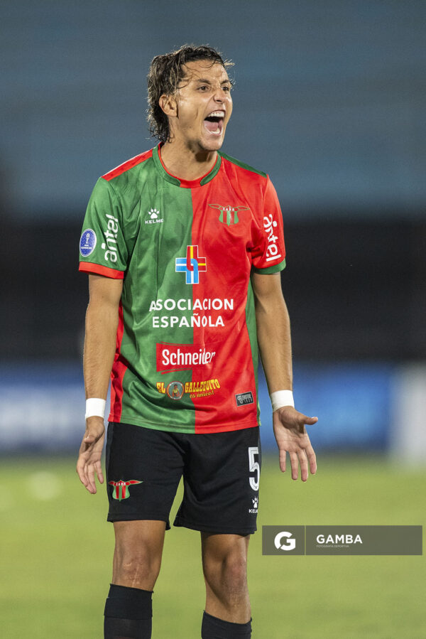 Francisco Barrios, de Boston River, Copa Conmebol Sudamericana. Estadio Centenario.