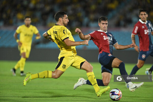 Liga AUF Uruguaya. Estadio Centenario.