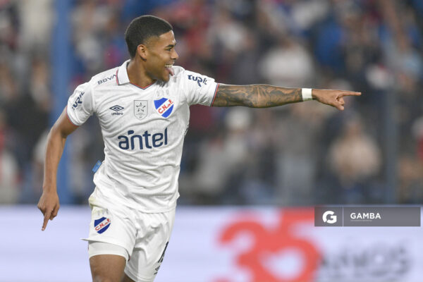 Juan Cruz de los Santos, de Nacional, Liga AUF Uruguaya. Estadio Gran Parque Central.