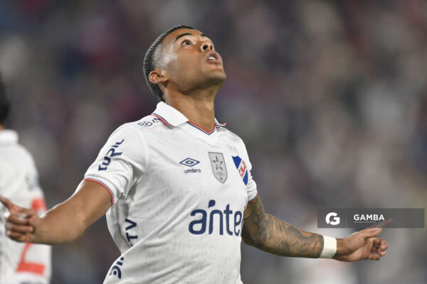 Juan Cruz de los Santos, de Nacional, Liga AUF Uruguaya. Estadio Gran Parque Central.