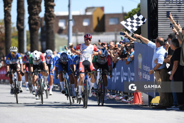 Leonel Rodríguez, de Club Náutico y de Pesca Boca de Cufré. 81ª Vuelta Ciclista del Uruguay.