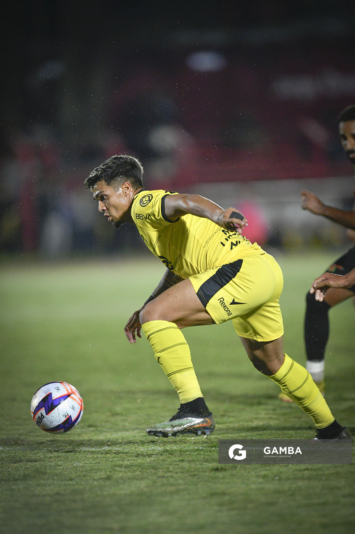 Matías Arezo, de Peñarol, Liga AUF Uruguaya. Estadio Campeones Olímpicos.