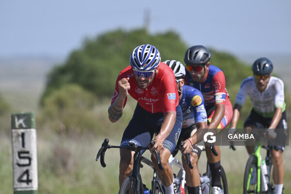 Sebastián Rodríguez, de CC Cerro Largo. 81ª Vuelta Ciclista del Uruguay.