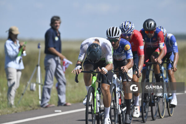 Matheus Constantino, de Localiza Meoo / Swift Pro Cycling. 81ª Vuelta Ciclista del Uruguay.