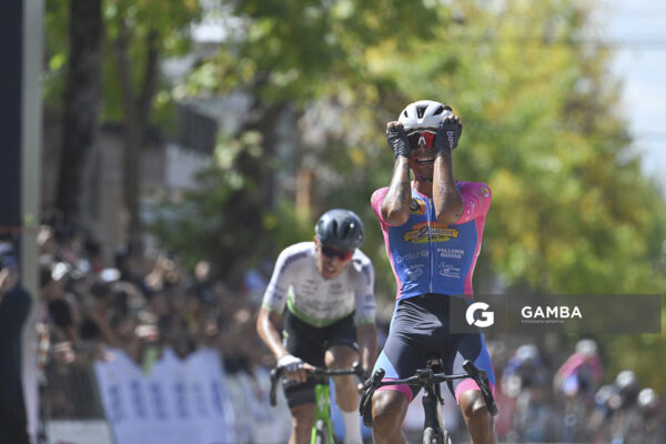 Mateo Mascaraña, de CC Alas Rojas de Santa Lucía. 81ª Vuelta Ciclista del Uruguay.