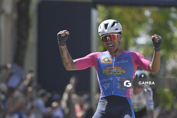 Mateo Mascaraña, de CC Alas Rojas de Santa Lucía. 81ª Vuelta Ciclista del Uruguay.