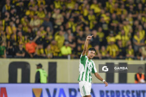 Álex Vázquez, de Racing, Liga AUF Uruguaya. Estadio Campeón del Siglo.
