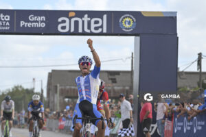 Lisandro Bravo, de CC Cerro Largo. 81ª Vuelta Ciclista del Uruguay.