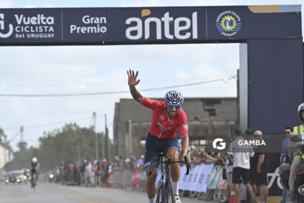 Sebastián Rodríguez, de CC Cerro Largo. 81ª Vuelta Ciclista del Uruguay.