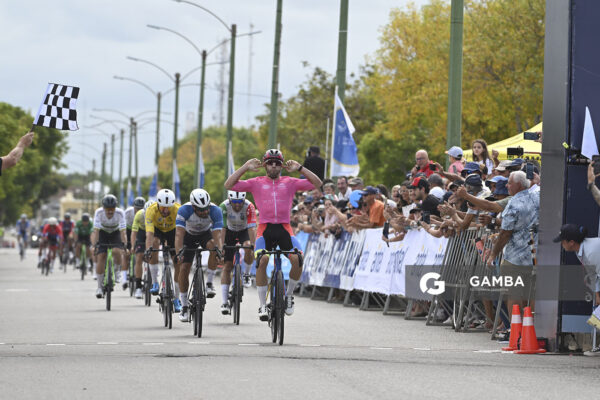 Leonel Rodríguez, de Club Náutico y de Pesca Boca de Cufré. 81ª Vuelta Ciclista del Uruguay.