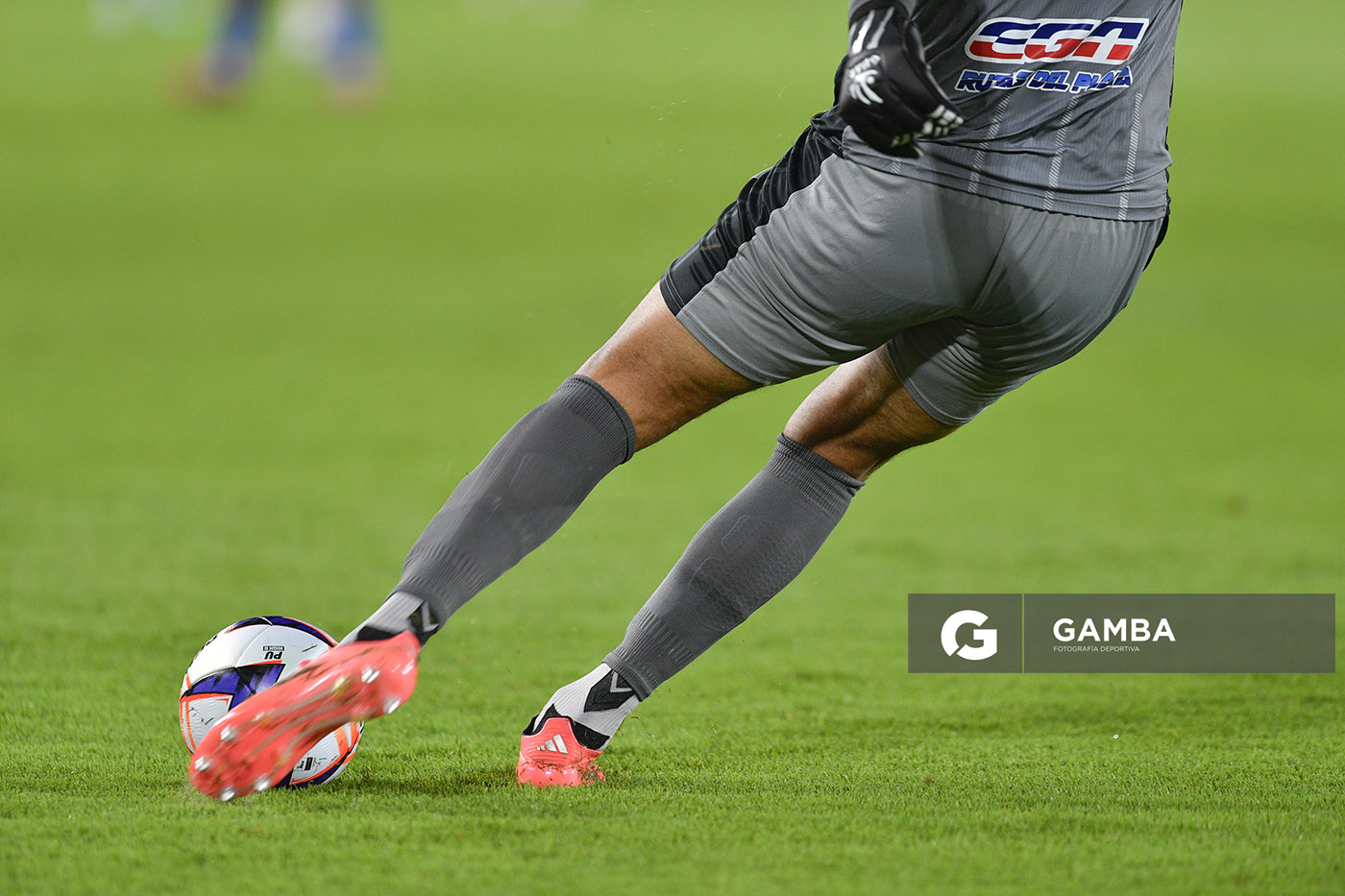 Rodolfo Alves, golero de Central Español, Liga AUF Uruguaya. Estadio Gran Parque Central.