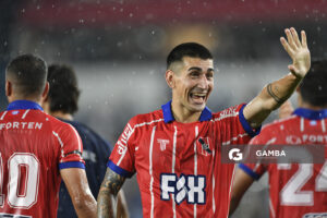 Franco Muñoz, de Central Español, Liga AUF Uruguaya. Estadio Gran Parque Central.