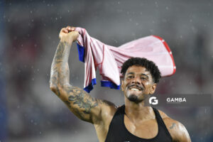 Raúl Tarragona, de Central Español, Liga AUF Uruguaya. Estadio Gran Parque Central.