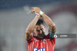 Alejandro Villoldo, de Central Español, Liga AUF Uruguaya. Estadio Gran Parque Central.