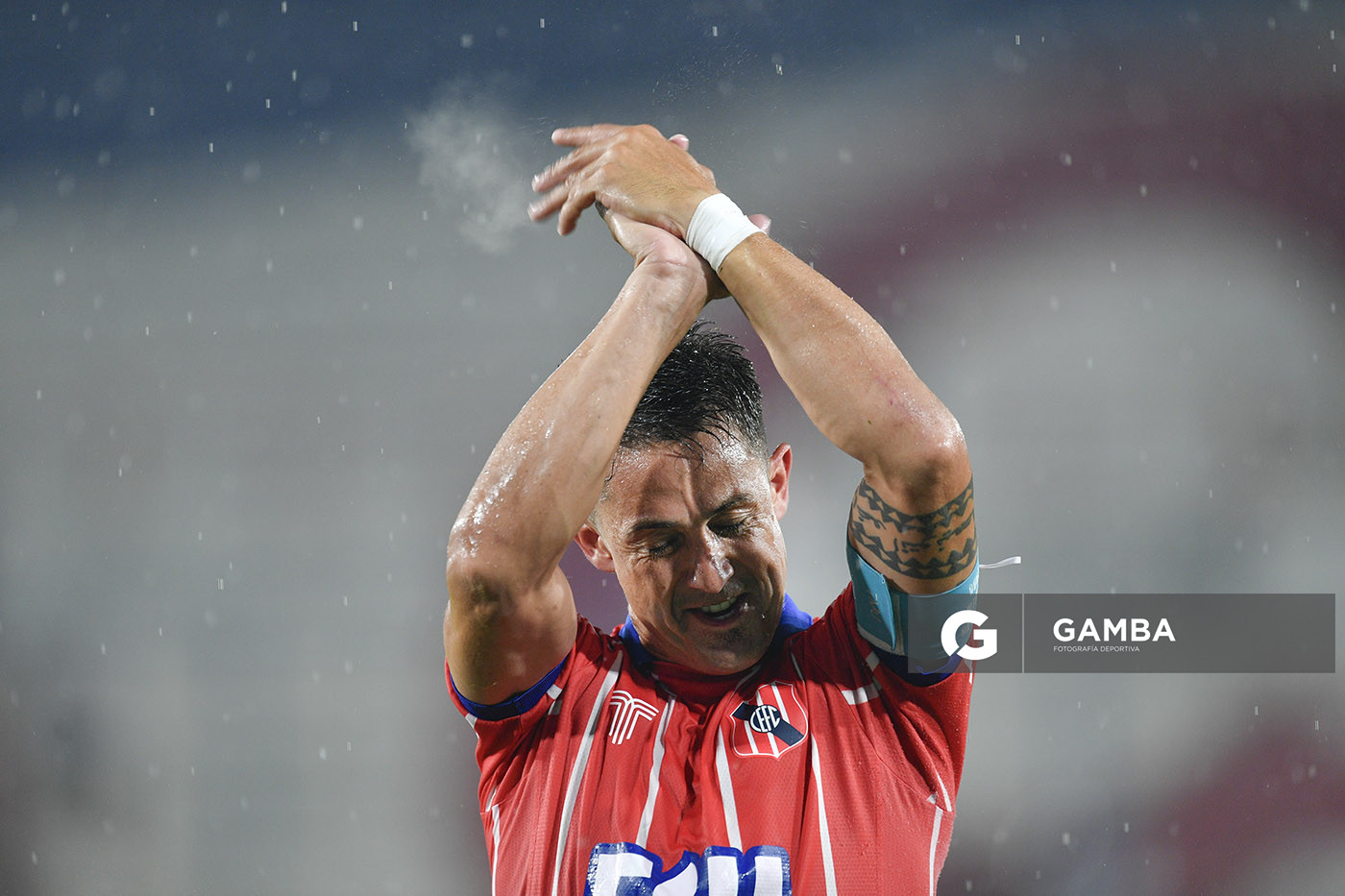 Alejandro Villoldo, de Central Español, Liga AUF Uruguaya. Estadio Gran Parque Central.
