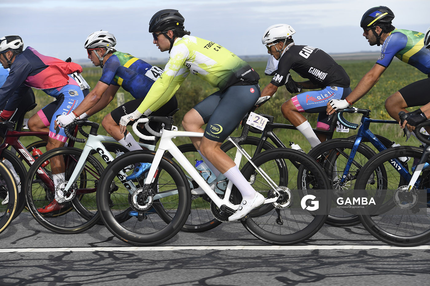 Charles Waddell, de TaG Cycling Team. 81ª Vuelta Ciclista del Uruguay.