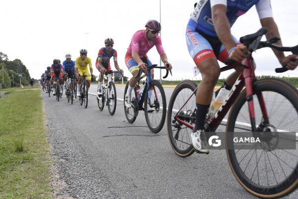 Leonel Rodríguez, de Club Náutico y de Pesca Boca de Cufré. 81ª Vuelta Ciclista del Uruguay.