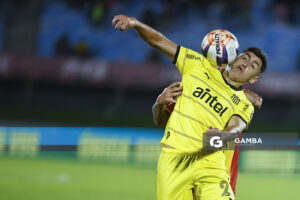 Gastón Togni, de Peñarol, Liga AUF Uruguaya. Estadio Centenario.