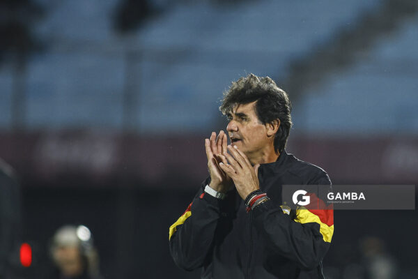 Leonel Rocco, director técnico de Progreso, Liga AUF Uruguaya. Estadio Centenario.